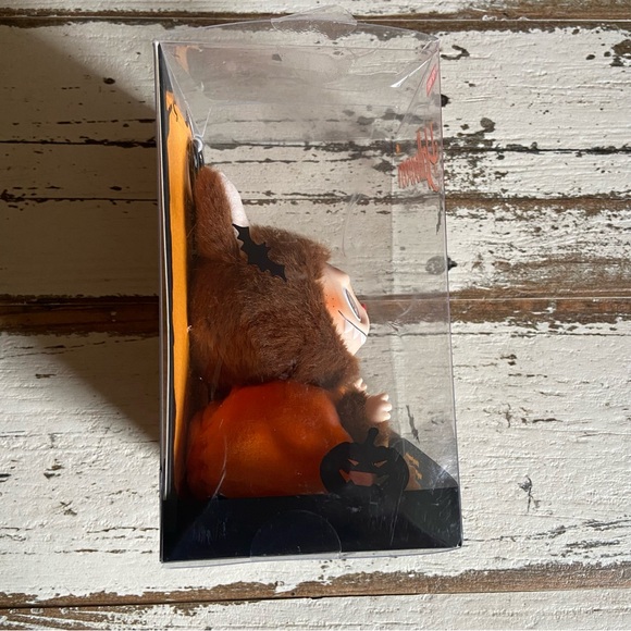 New POP MART Happy Halloween Party Series-Sitting Pumpkin Vinyl Plush Pendant - Picture 6 of 11